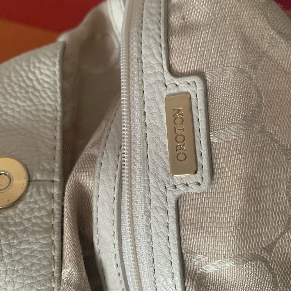 Oroton Alpine Hobo in Cream Leather - Picture 4 of 10